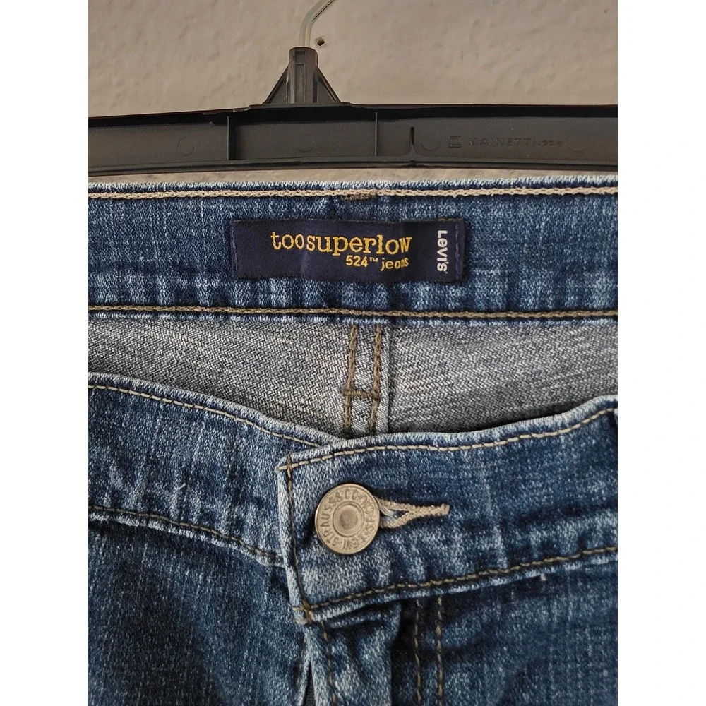 Levis levi 524